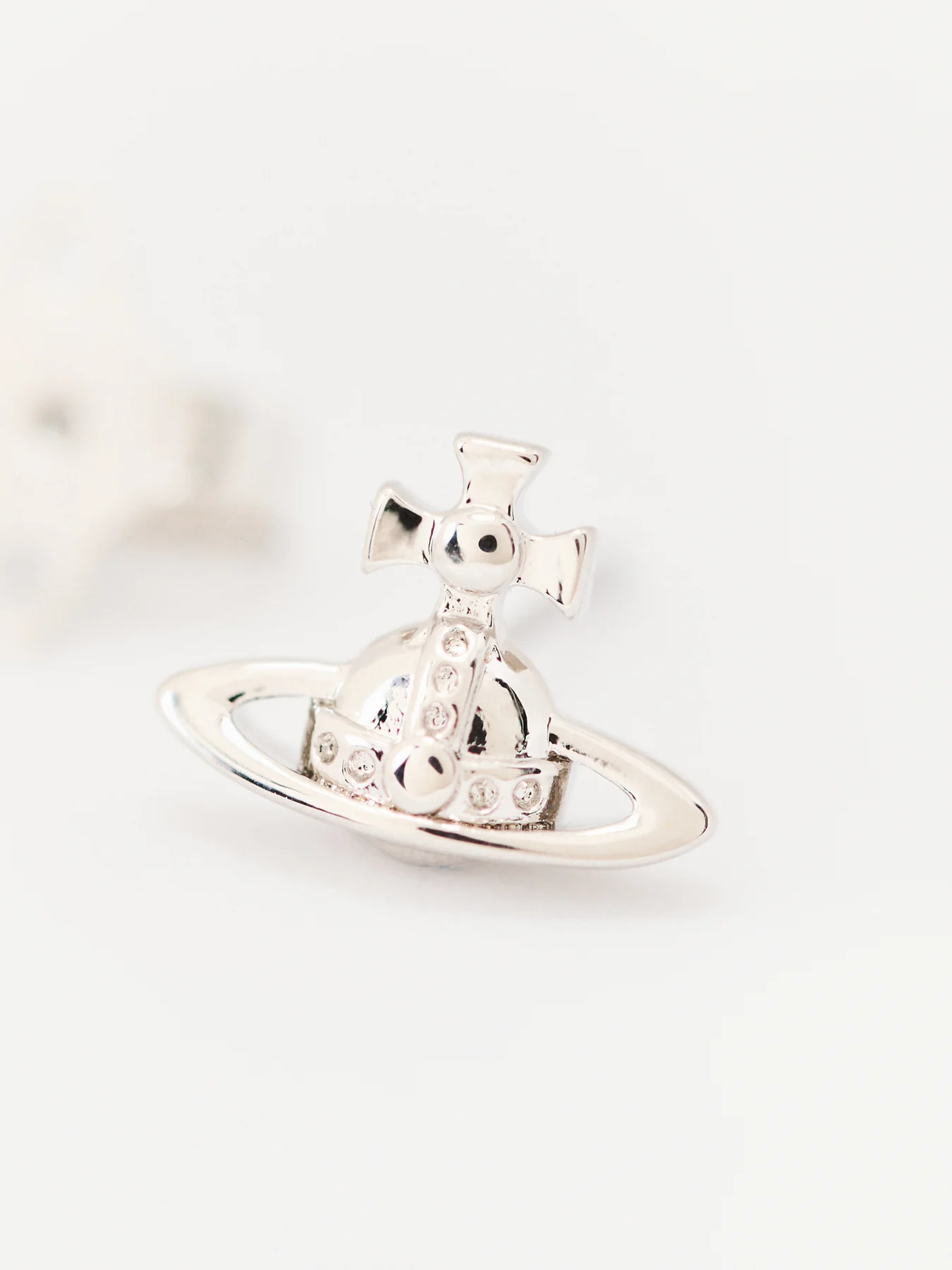 Lorelei Stud Earrings Silver - Image 3