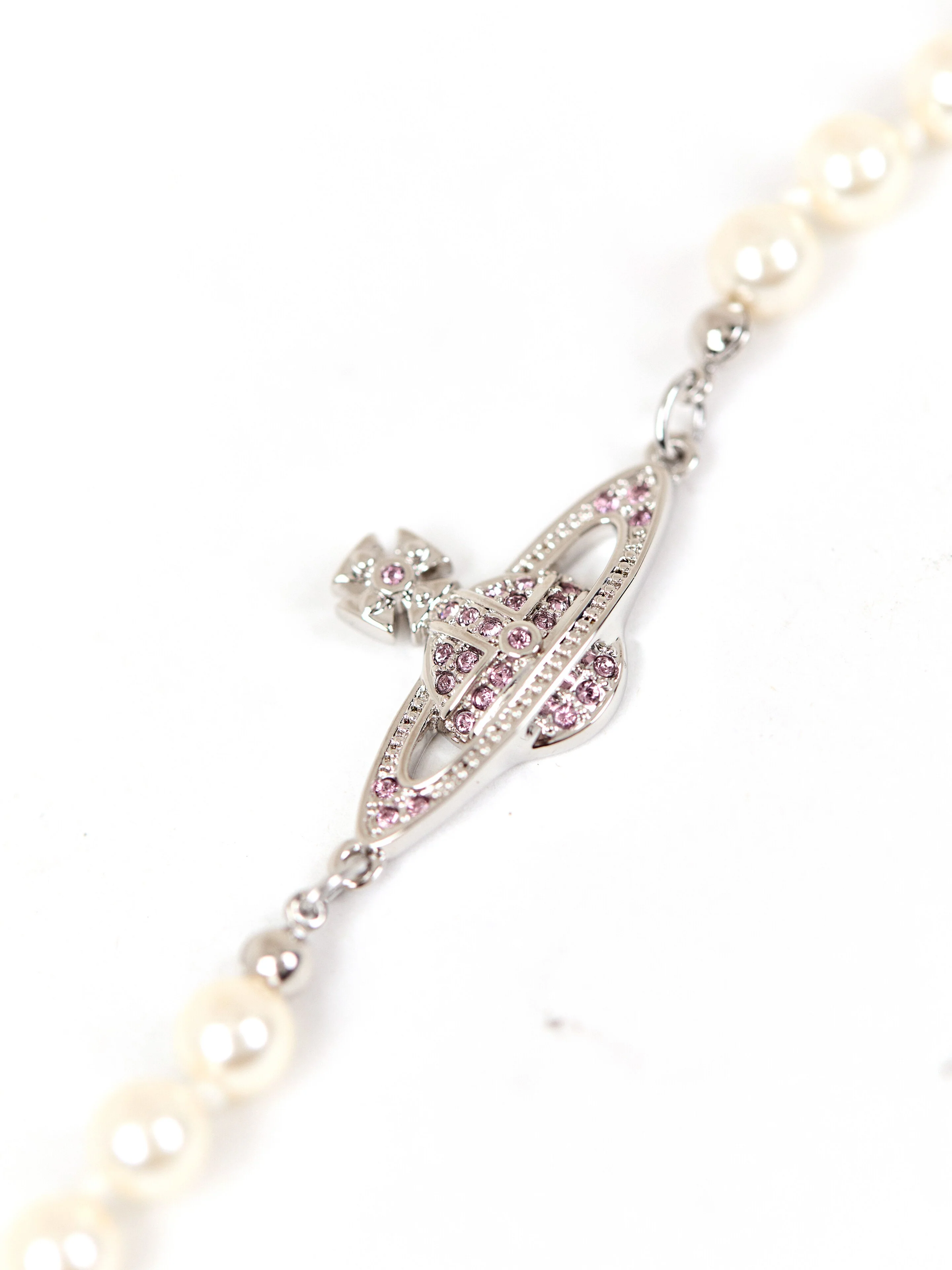 Mini Bas Relief Pearl Bracelet - Image 2