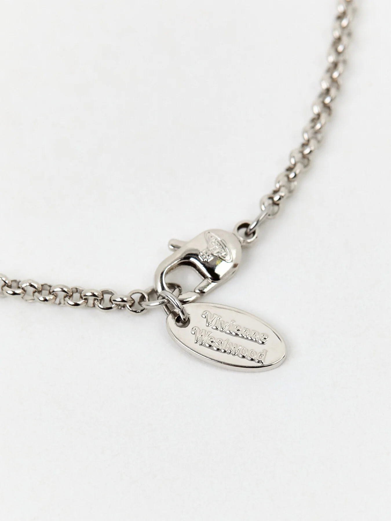 Mini Bas Relief Pendant Necklace - Image 4