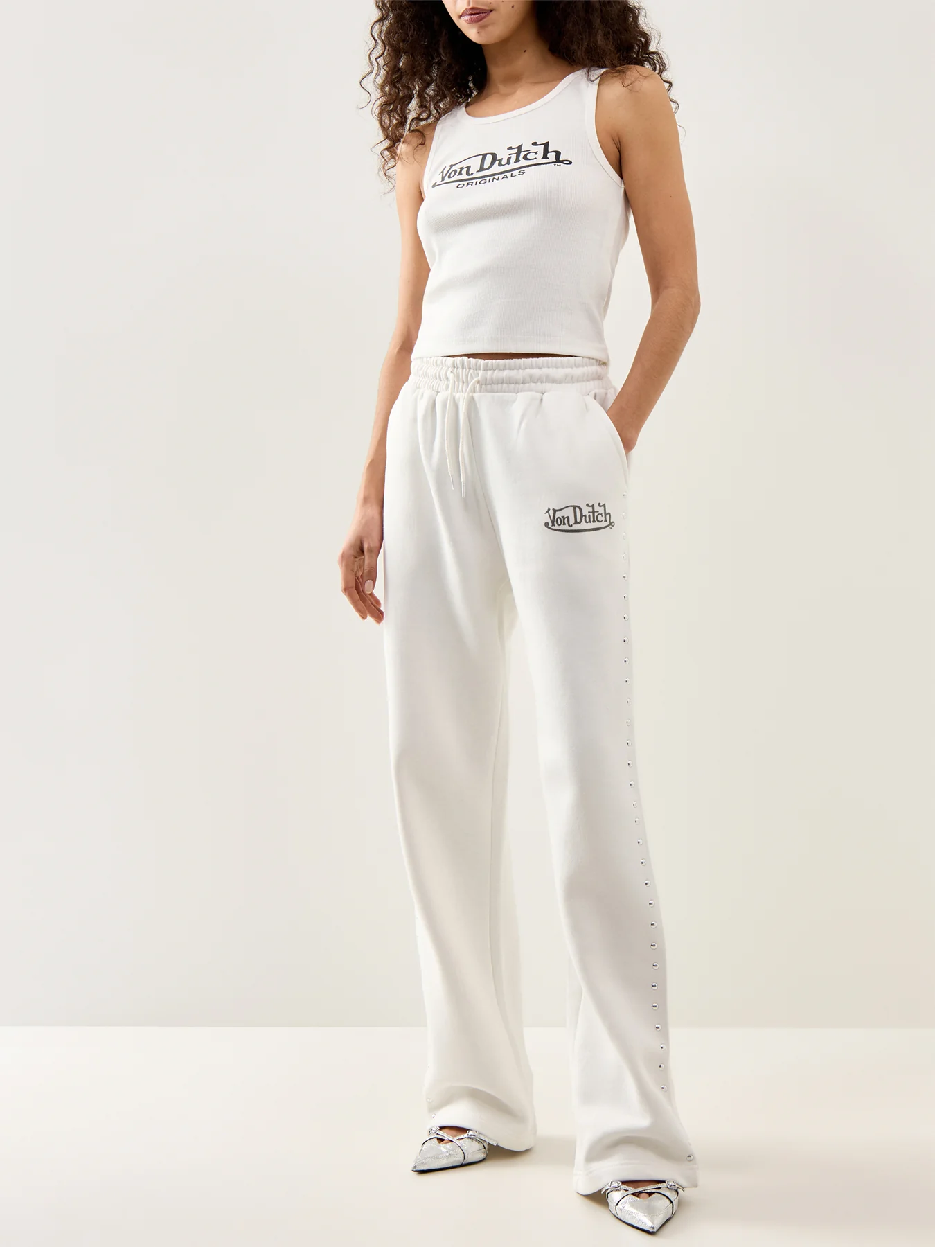 Jogger Studs White - Image 2