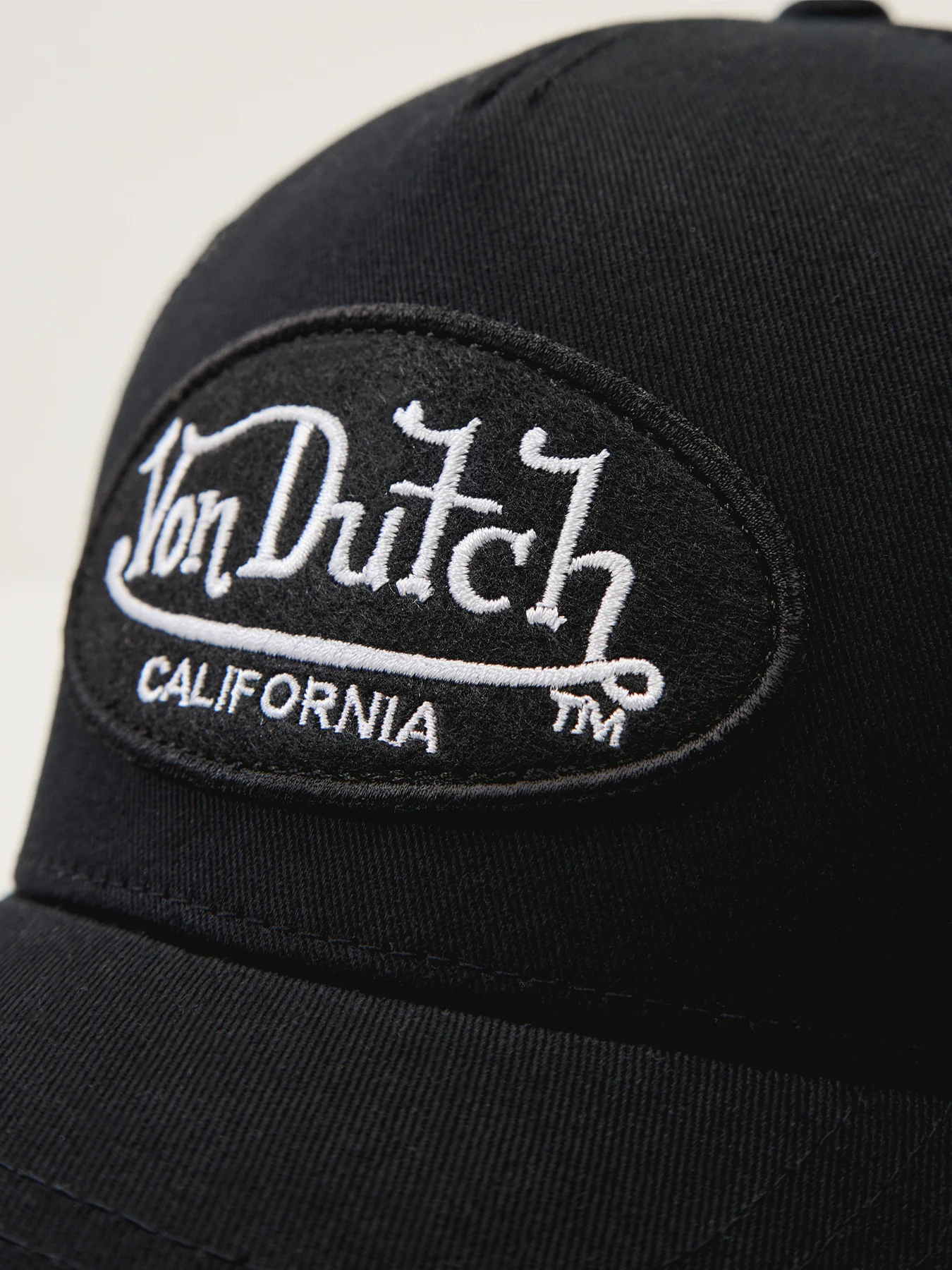 V Dutch Cap Black - Image 3