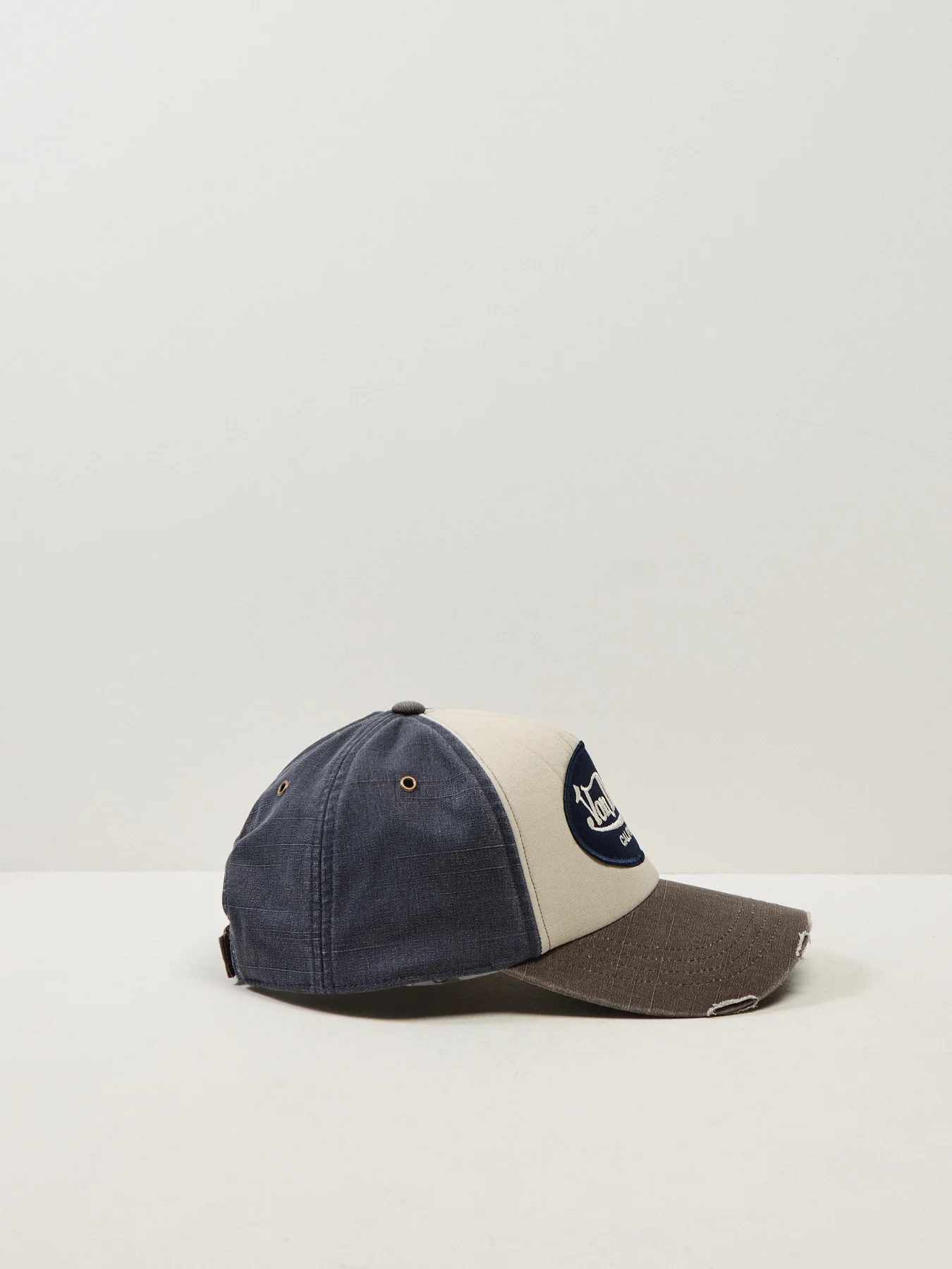 V Dutch Cap White/Blue - Image 2