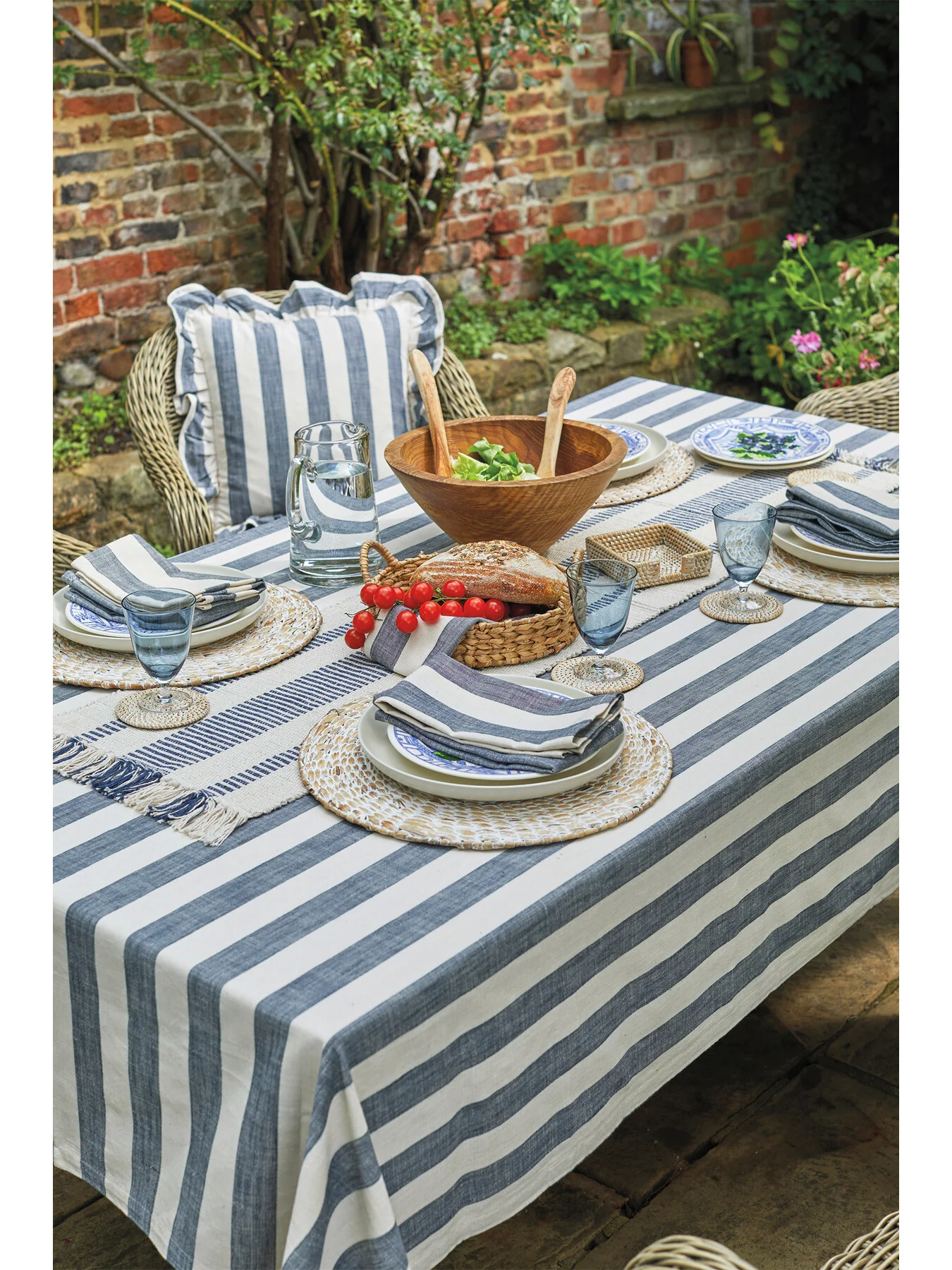 Wide Stripe Tablecloth - Image 2