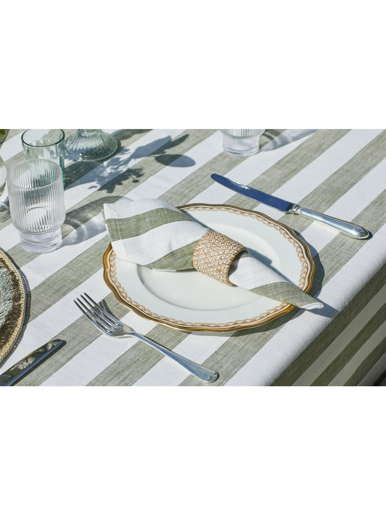 Wide Stripe Tablecloth - Image 4