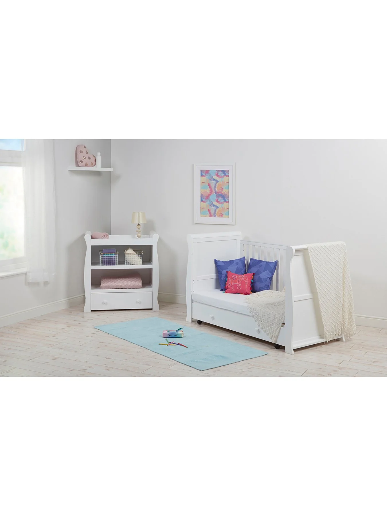 Kensington Cotbed and Dresser - Image 7