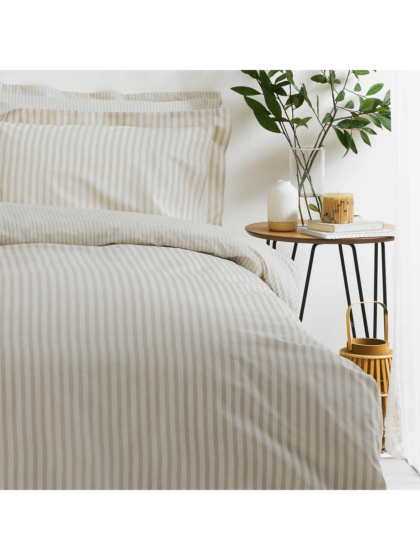Hebden Duvet Cover Set - Image 7