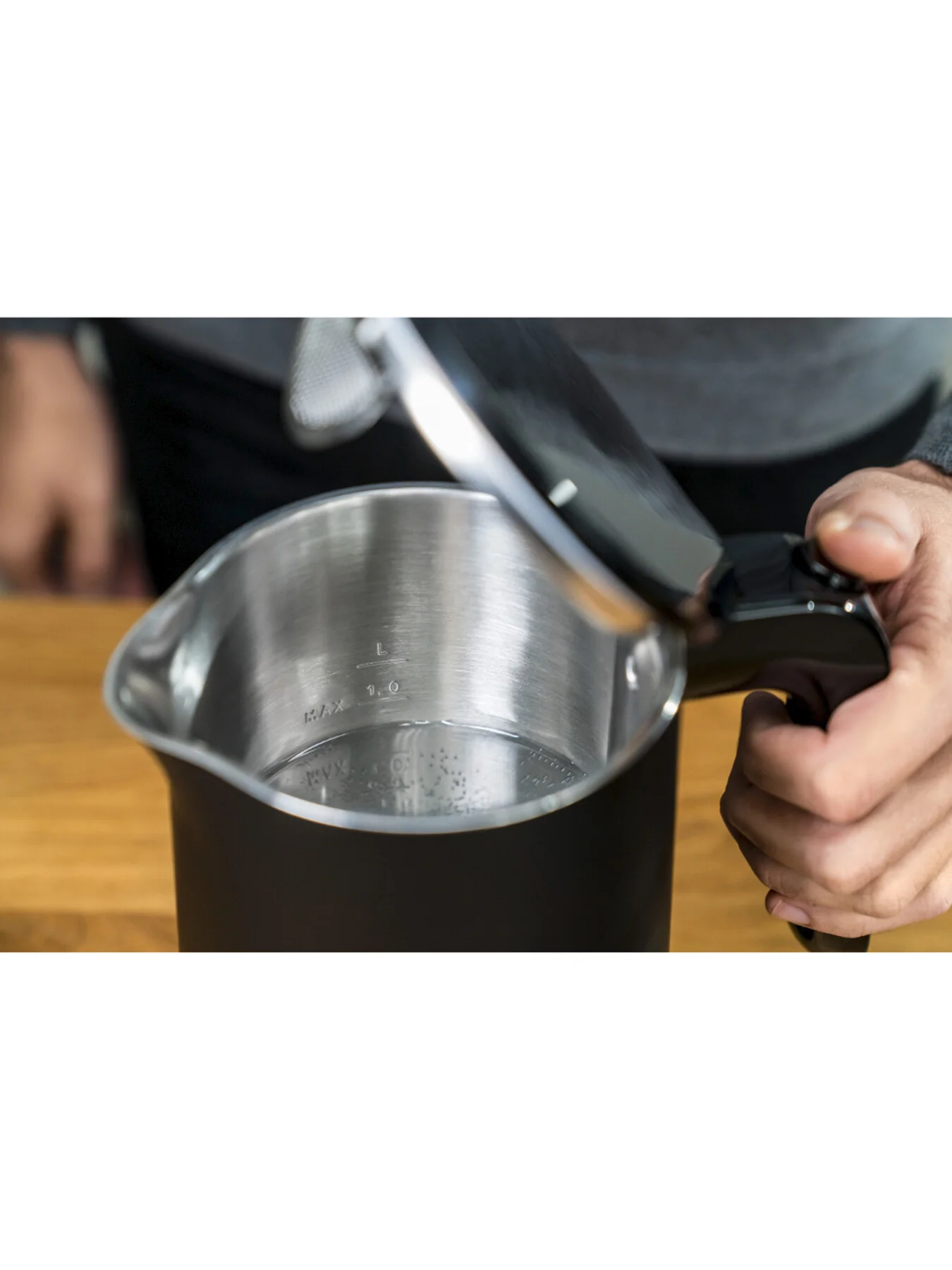 Electric Kettle 1L - Image 3